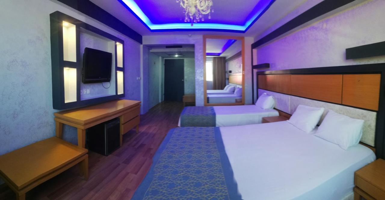 Uenaten Otel Gaziemir 外观 照片