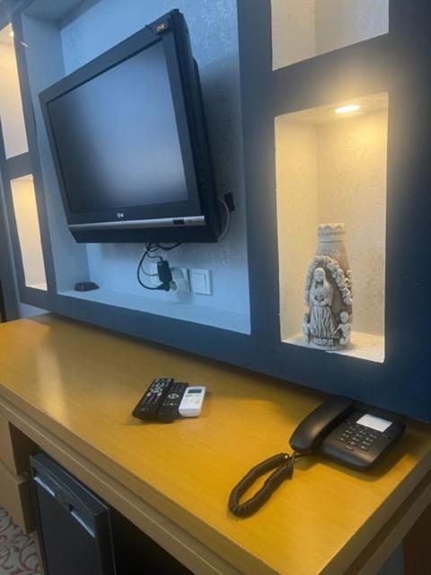 Uenaten Otel Gaziemir 外观 照片
