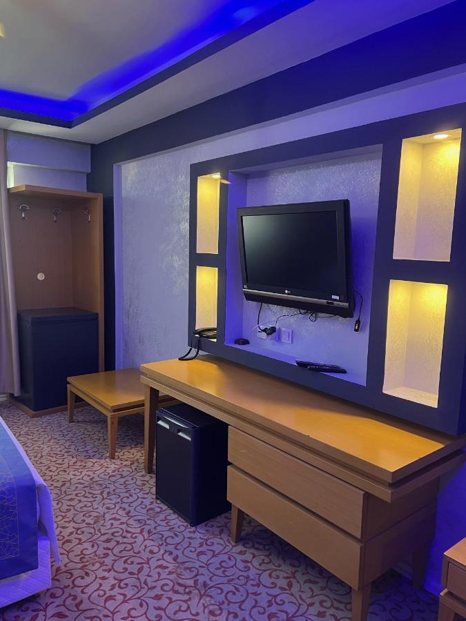 Uenaten Otel Gaziemir 外观 照片