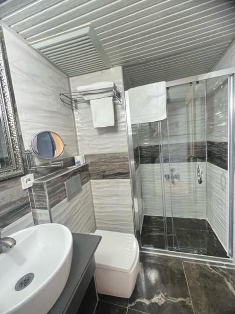 Uenaten Otel Gaziemir 外观 照片